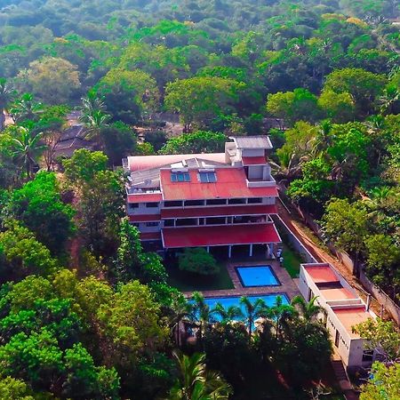 Lavendish Okrin Hotel Kataragama Exteriör bild