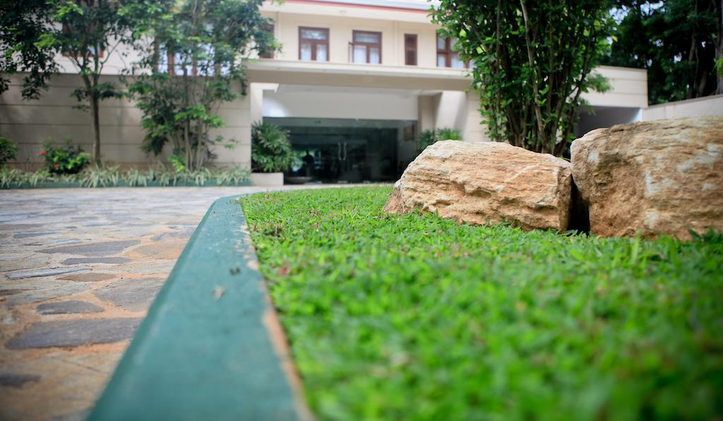 Lavendish Okrin Hotel Kataragama Exteriör bild