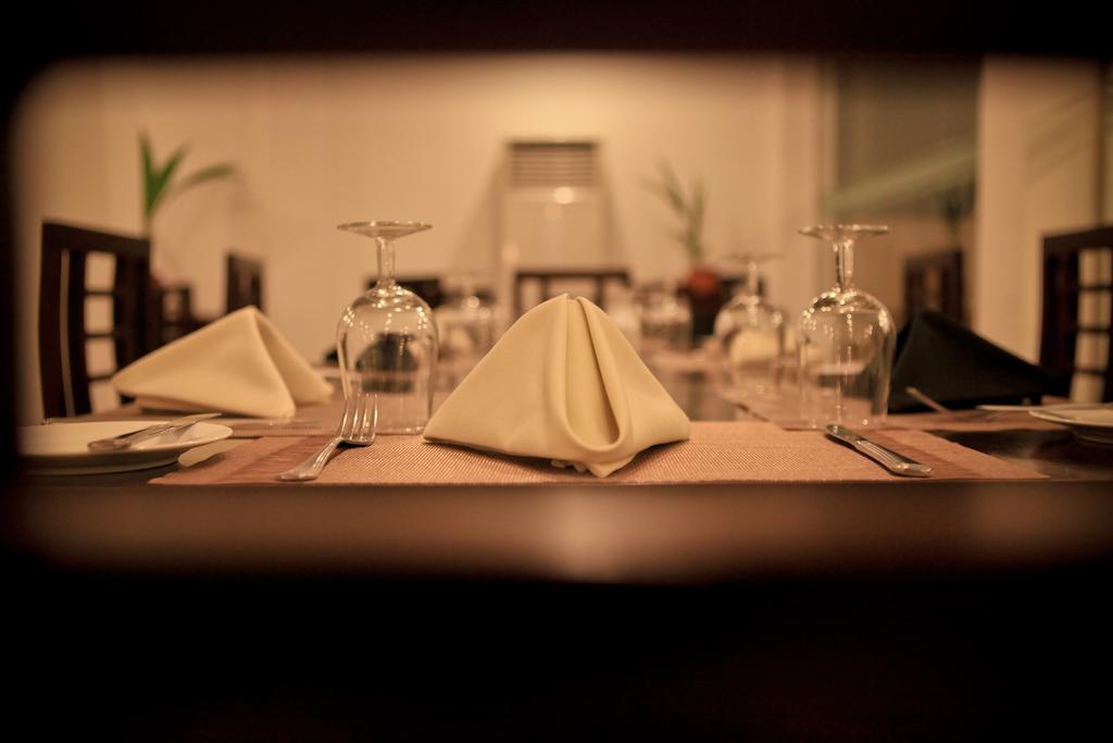 Lavendish Okrin Hotel Kataragama Exteriör bild
