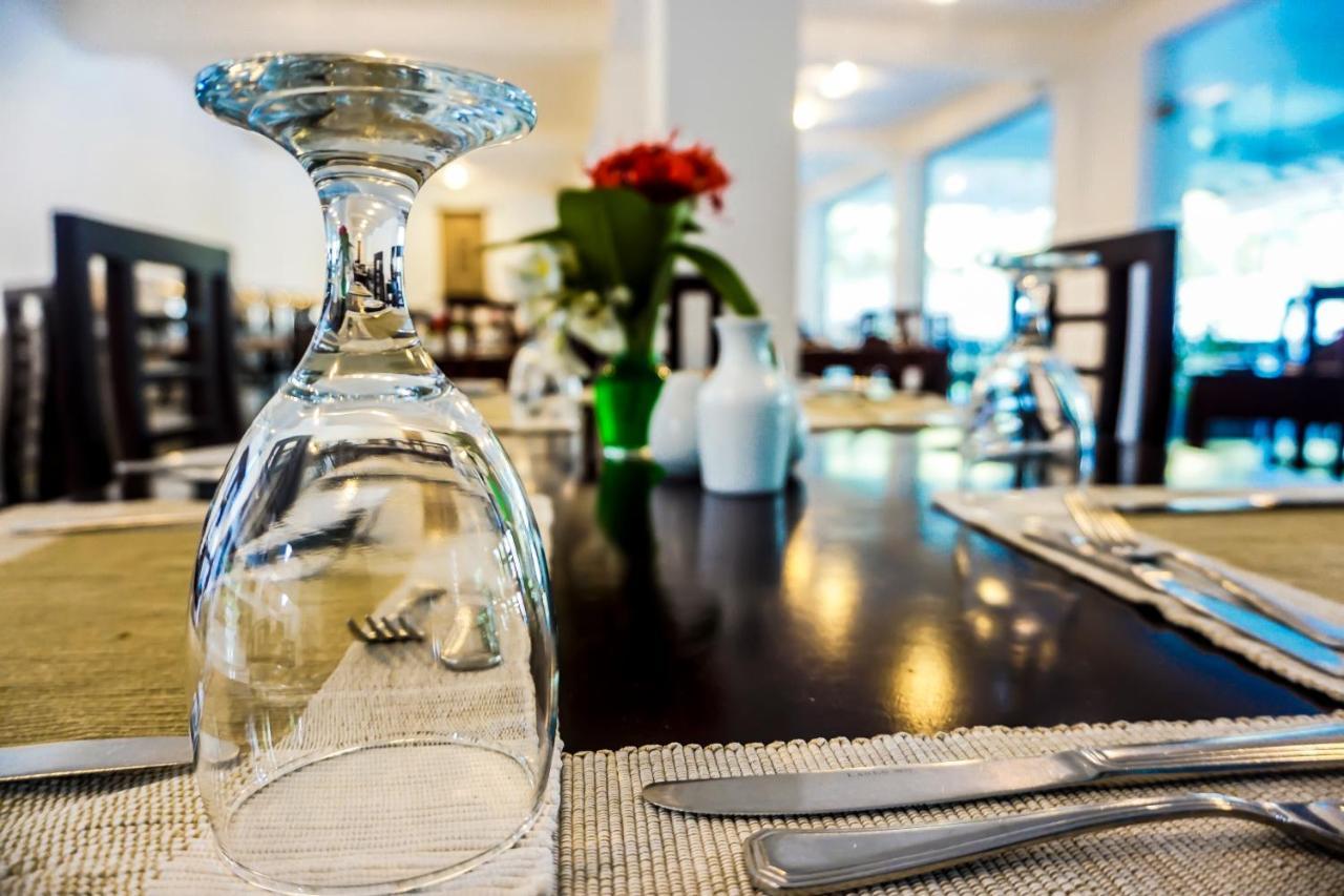 Lavendish Okrin Hotel Kataragama Exteriör bild